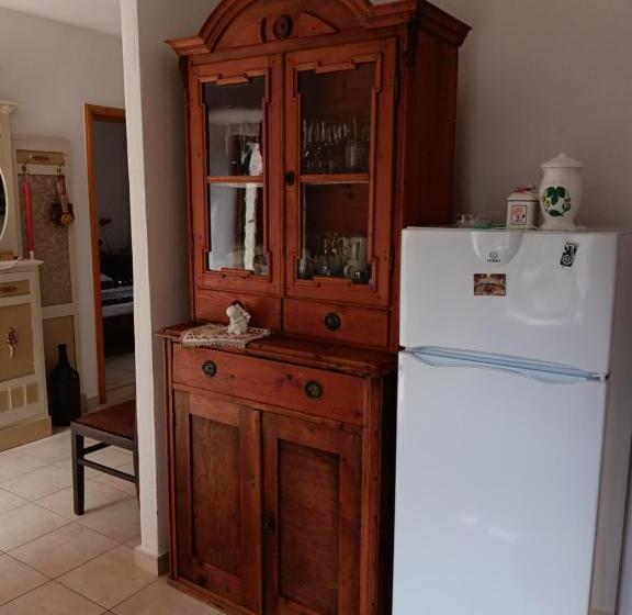 דירת חדר, Guest House Lucijo