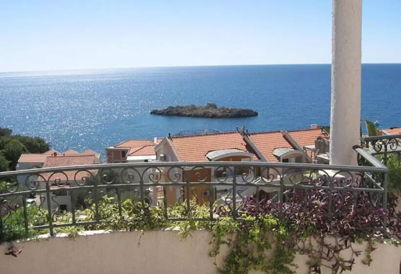 سوییت با چشم‌انداز دریا, Apartments And Rooms Levantin Inn