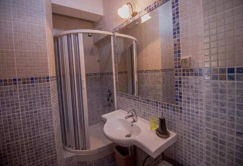 سوییت با چشم‌انداز دریا, Apartments And Rooms Levantin Inn