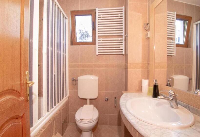 اتاق سوپریور سه تخته, Apartments And Rooms Levantin Inn