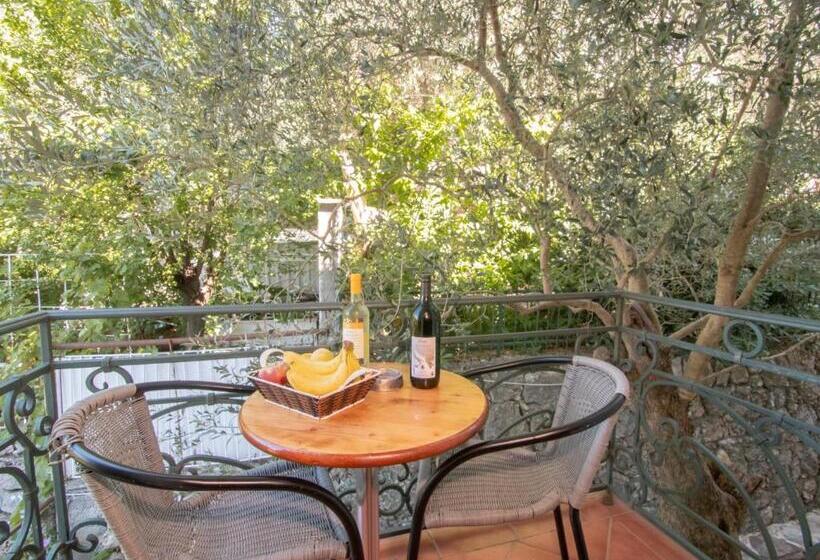 اتاق استاندارد با بالکن, Apartments And Rooms Levantin Inn