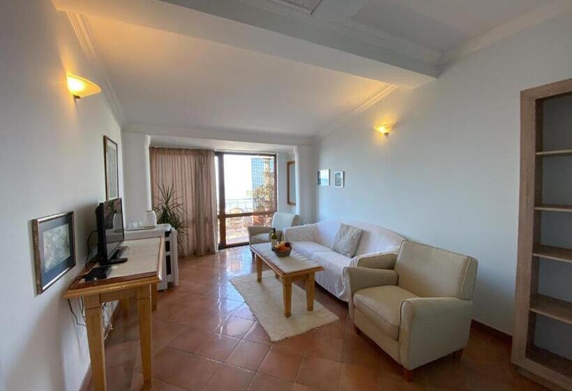 سوییت با چشم‌انداز دریا, Apartments And Rooms Levantin Inn