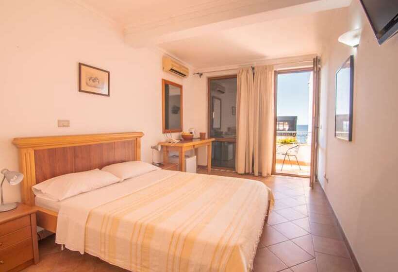 اتاق استاندارد با بالکن, Apartments And Rooms Levantin Inn