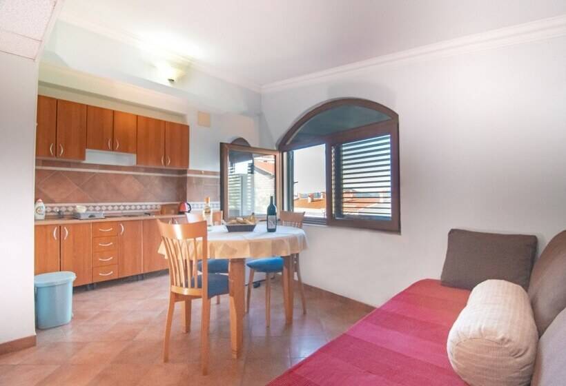 آپارتمان 1 خوابه, Apartments And Rooms Levantin Inn