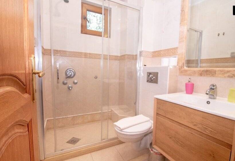 اتاق استاندارد با تراس, Apartments And Rooms Levantin Inn