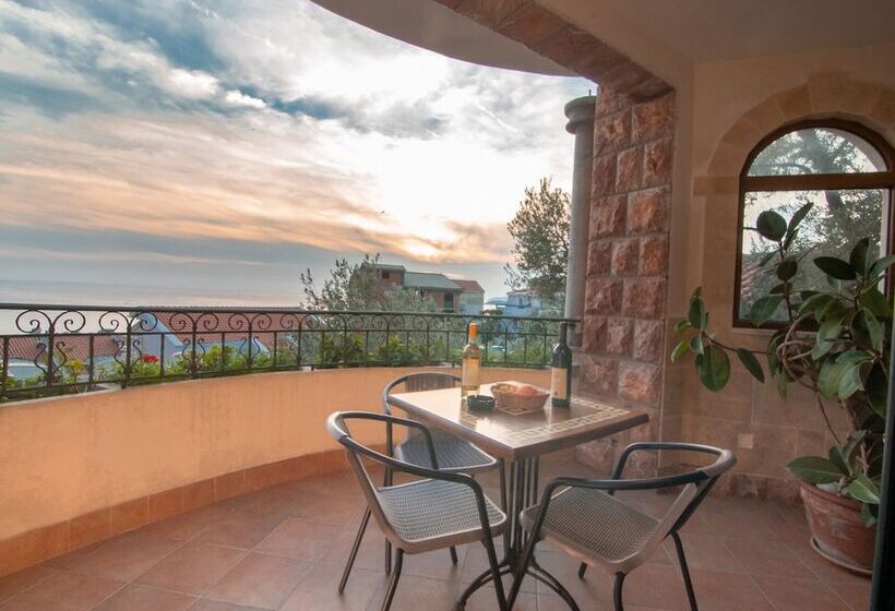 اتاق سوپریور سه تخته, Apartments And Rooms Levantin Inn