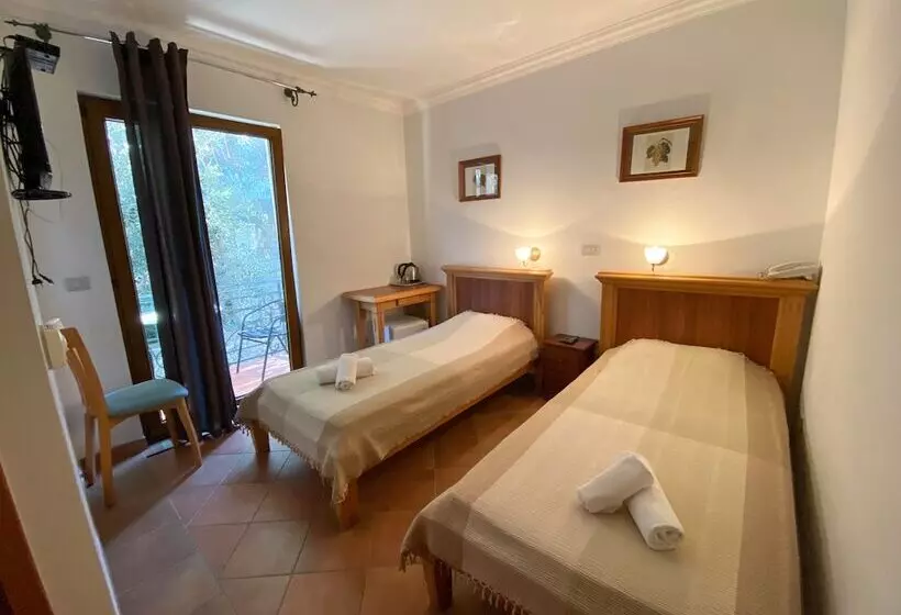 اتاق استاندارد, Apartments And Rooms Levantin Inn