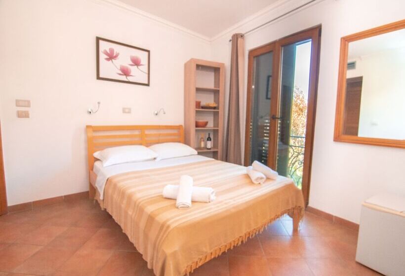 اتاق استاندارد با بالکن, Apartments And Rooms Levantin Inn