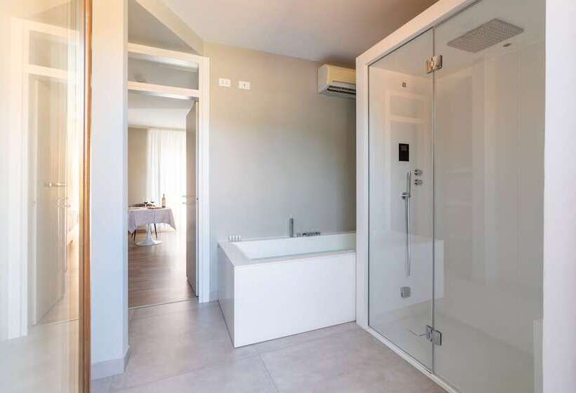 디럭스 룸, Gg8 Hotel & Suite Spa