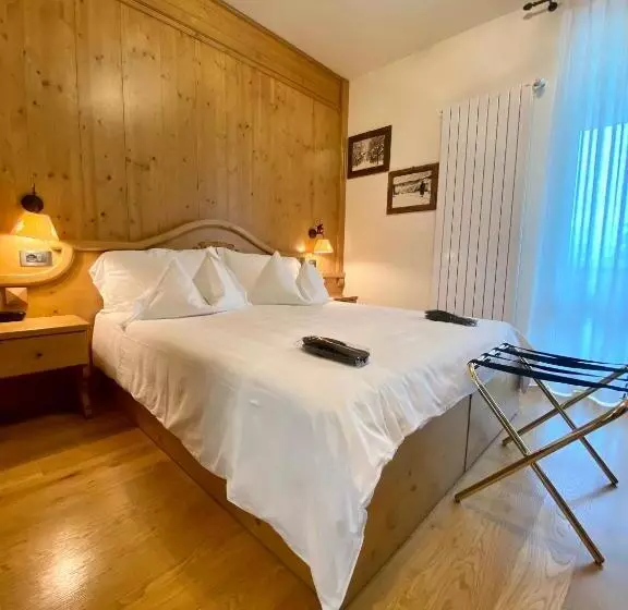 マウンテンビューデラックスルーム, Rutzer Hotel Ristorante & Panoramic Spa