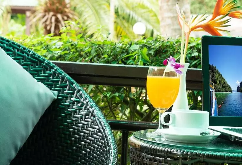 プールビューのスーペリアー１ベッドルームアパートメント, Ao Nang Baan Suan Resort