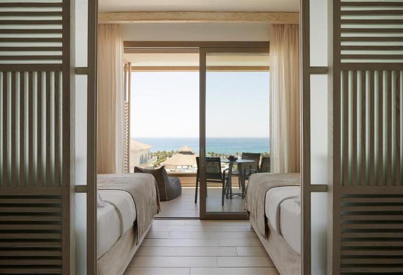 패밀리 룸 측면 바다 전망, Mare Ayia Napa