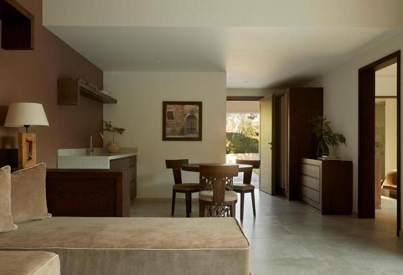 풀장 전망 스위트, Mare Ayia Napa