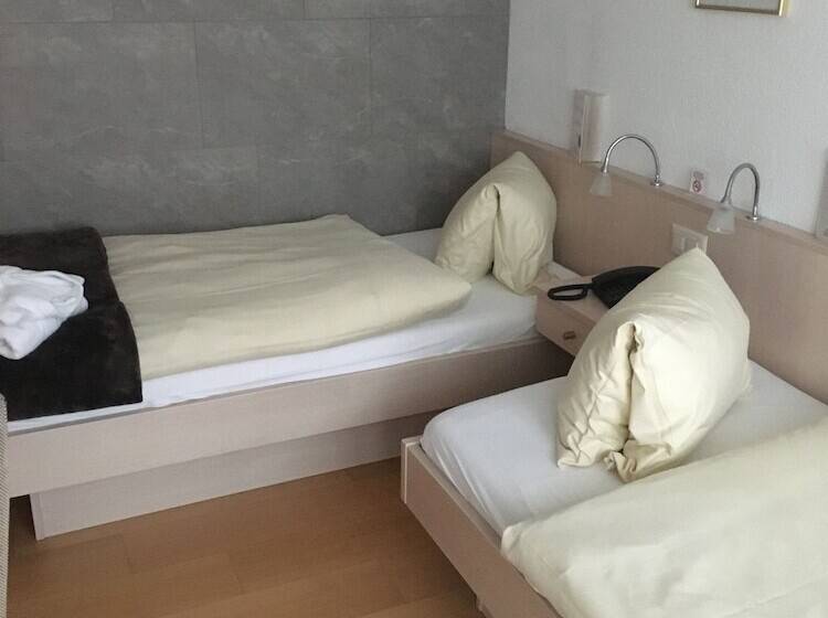 스탠다드 룸, Belmont