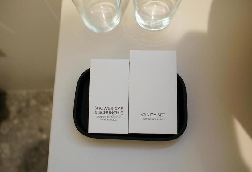 اتاق سوپریور, Bloom