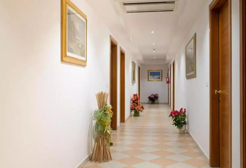 اتاق استاندارد, Bruna