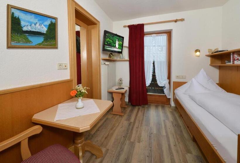 标准单人间, Edelweiß