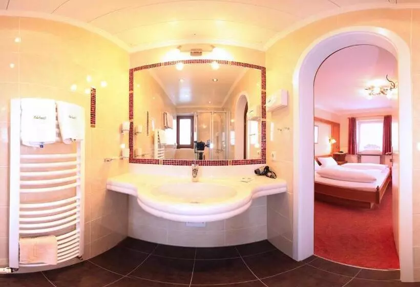 Deluxe-huone Parveke, Edelweiß