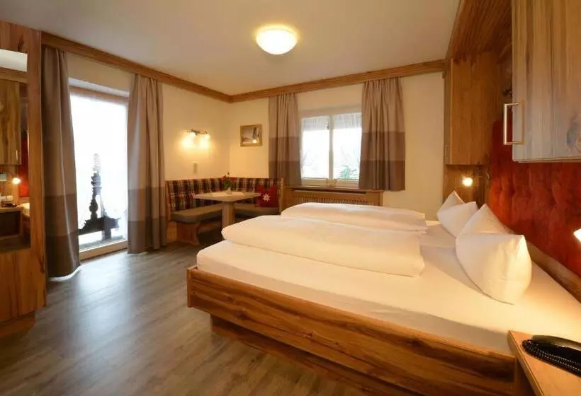 Deluxe-huone, Edelweiß