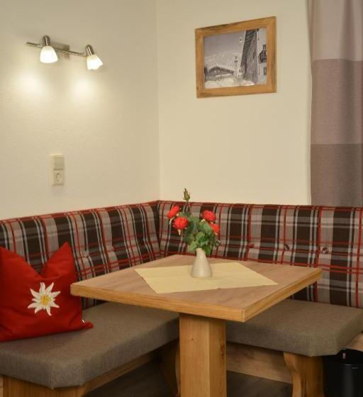 豪华房间, Edelweiß