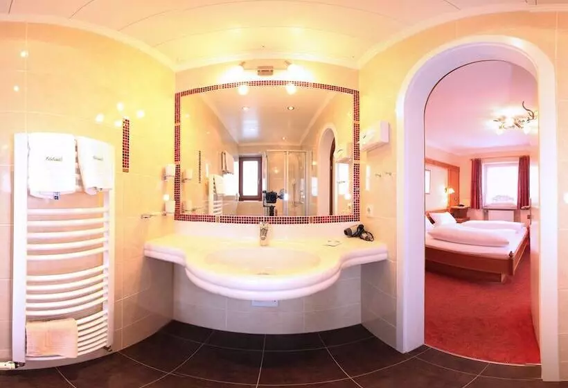 Comfort Yhden Hengen Huone, Edelweiß