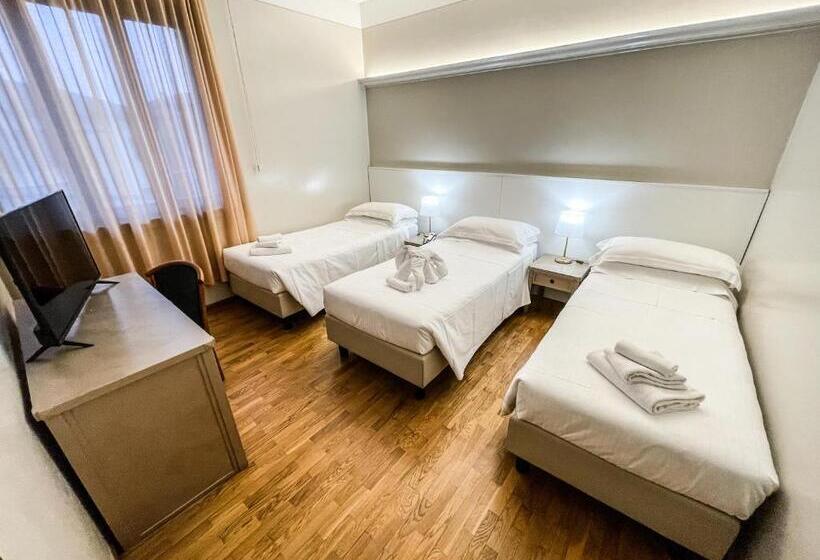 스탠다드 트리플 룸, Elefante