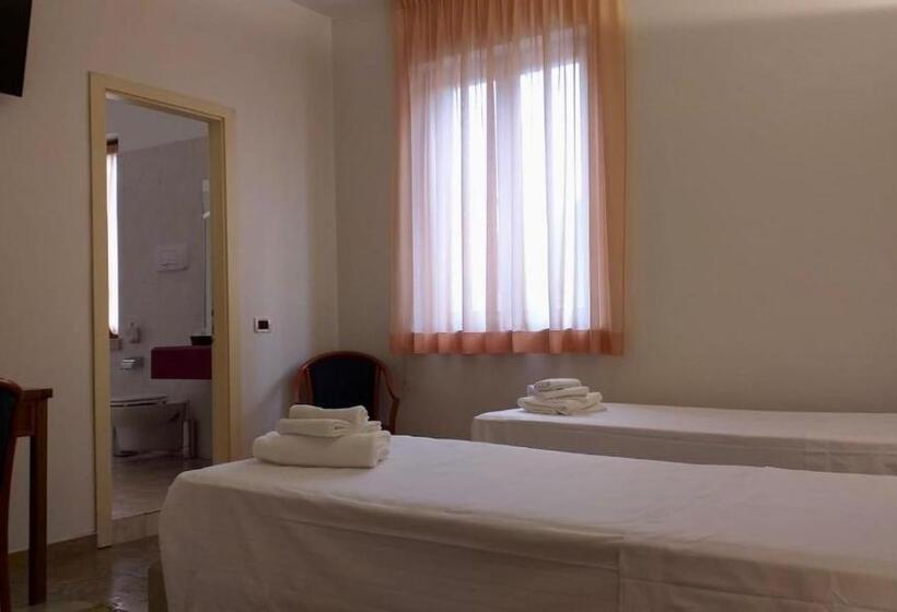 스탠다드 룸, Elefante