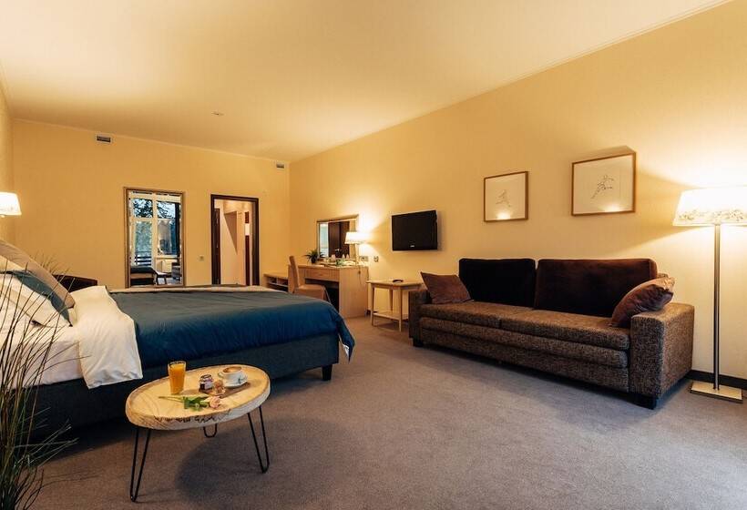 חדר סופריור, Forrestmix Club