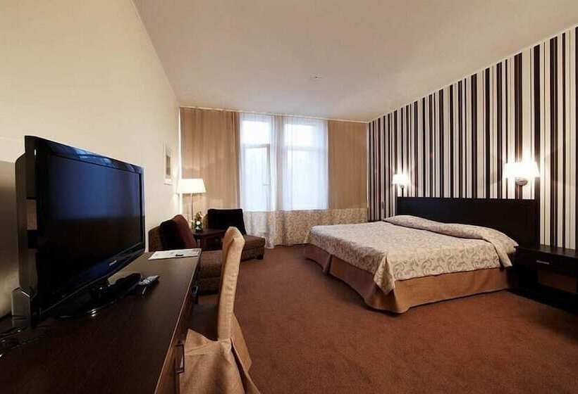 חדר סטנדרט, Forrestmix Club