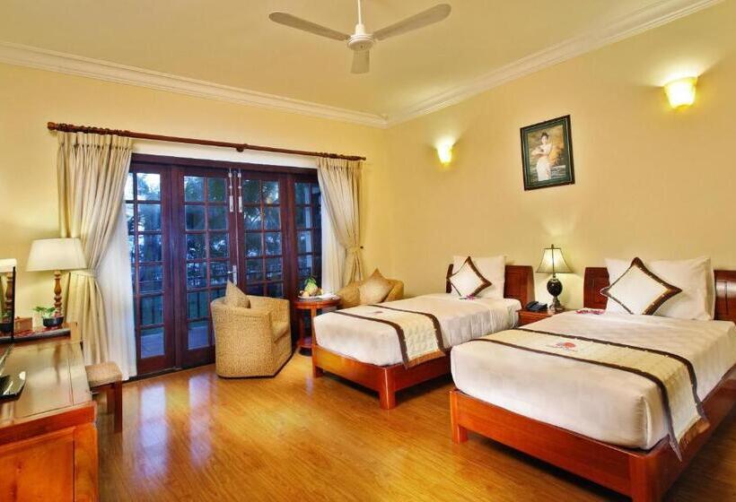 اتاق لوکس با چشمانداز دریا, Golden Coast Resort & Spa