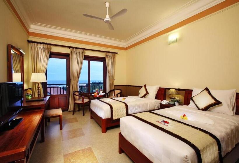 اتاق لوکس با چشمانداز دریا, Golden Coast Resort & Spa