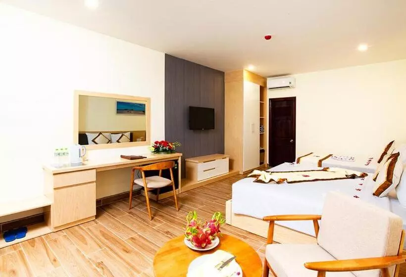 Standard Triple Room Sea View
