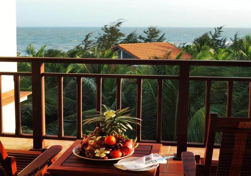 اتاق لوکس با چشمانداز دریا, Golden Coast Resort & Spa