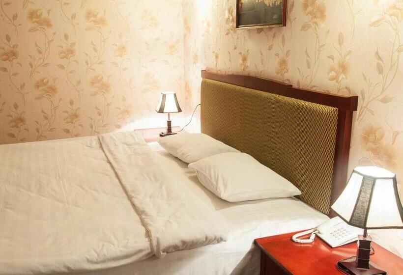 Suite, Golden Valley