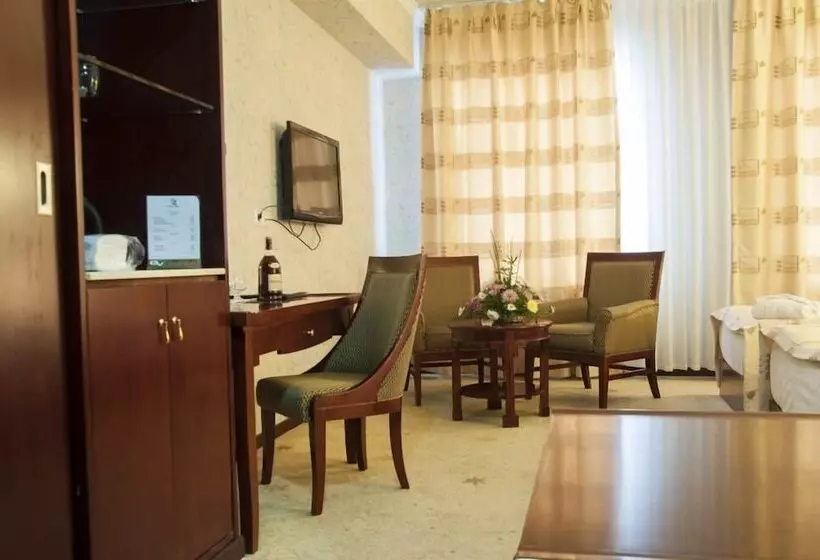اتاق استاندارد, Golden Valley