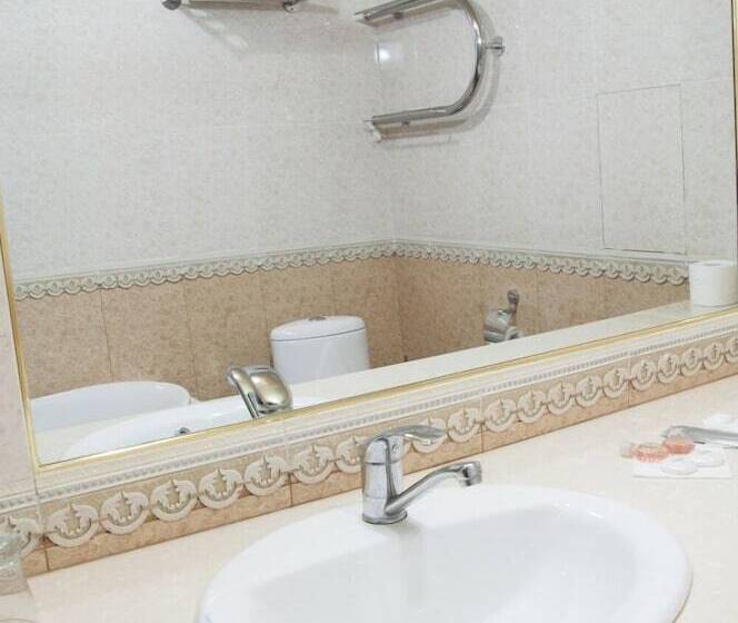 Suite, Golden Valley