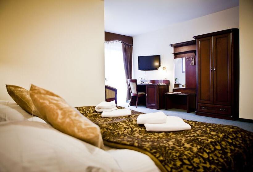 غرفة بريميوم, Helan Family & Spa