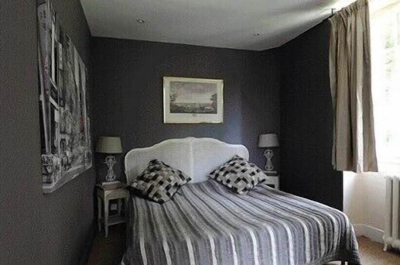 سوییت جونیور, Hostellerie Du Country Club