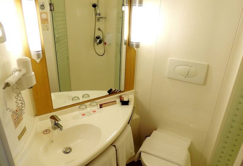 Chambre Standard, Ibis Jakarta Senen