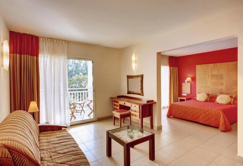 اتاق خانوادگی, Le Recif, Ile De La Reunion