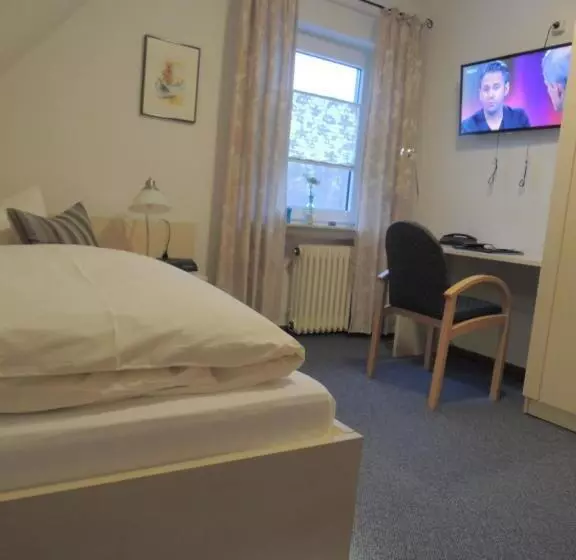 اتاق استاندارد یک نفره, Ostfriesland Garni