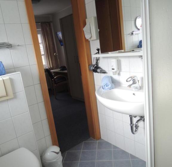 标准单人间, Ostfriesland Garni