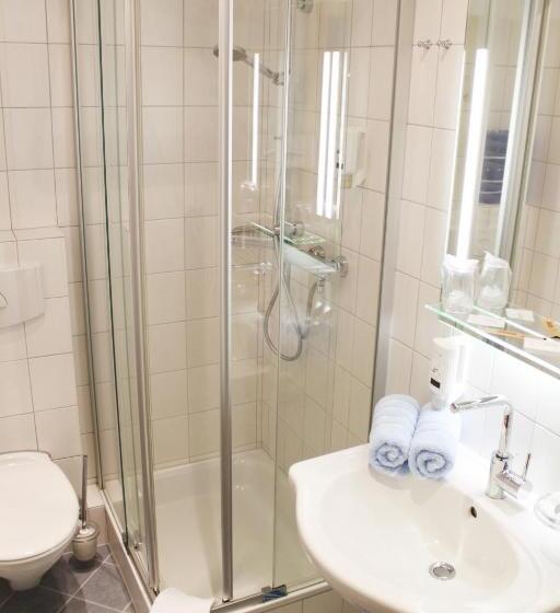 标准间, Ostfriesland Garni