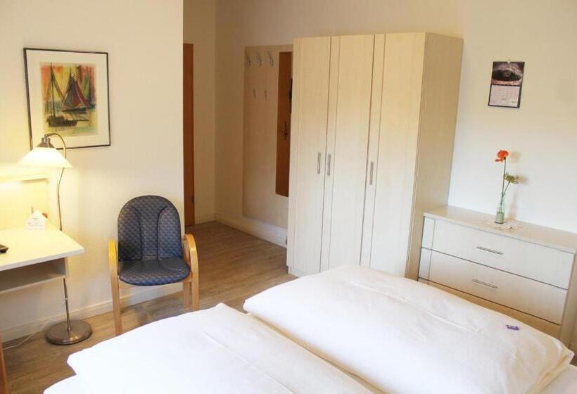 标准间, Ostfriesland Garni