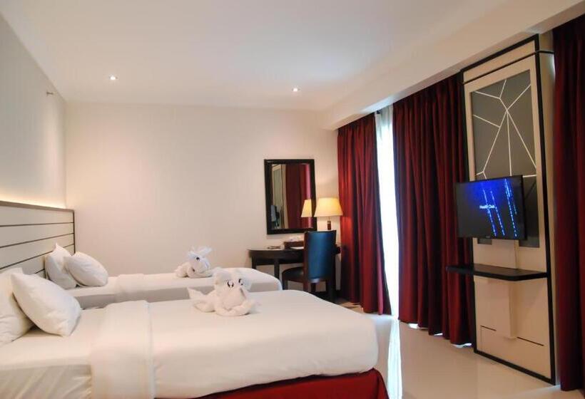 Номер Deluxe, Pacific Palace