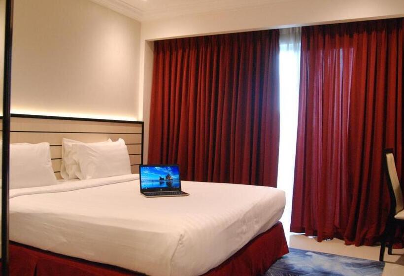 סוויטה אקזקיוטיב, Pacific Palace