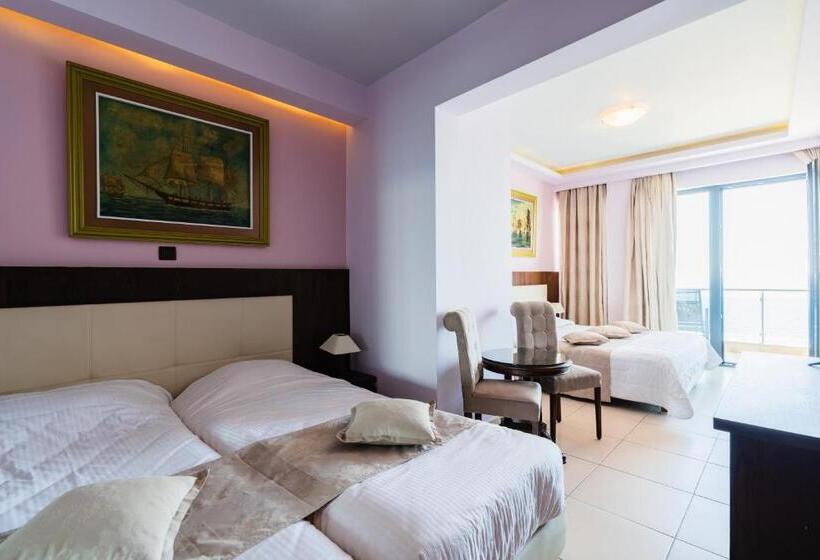 Четырехместный Номер Стандарт Вид на Море, Panorama