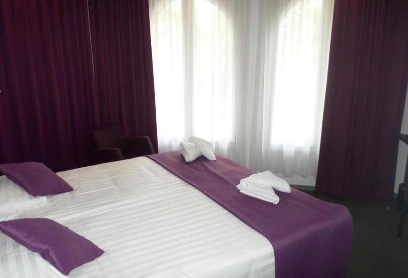 اتاق اجرایی, Parkview