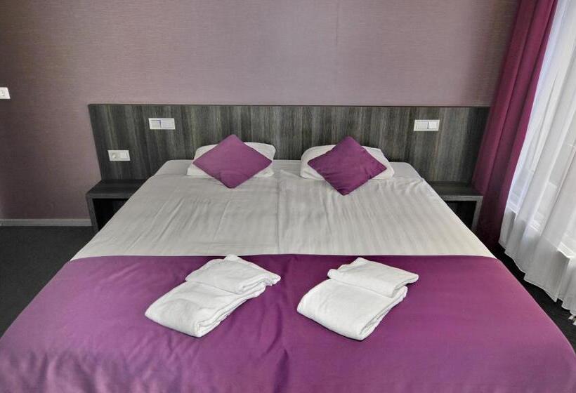 اتاق اجرایی, Parkview