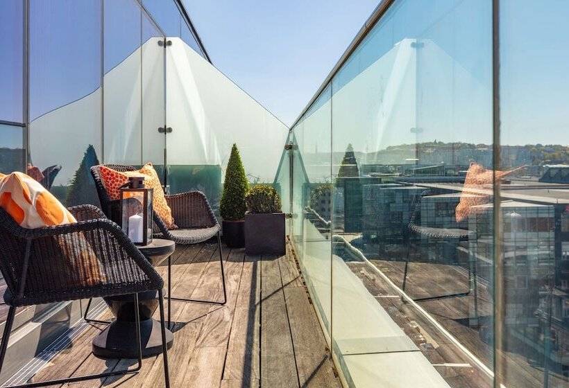 주니어 스위트 발코니, Radisson Blu Riverside